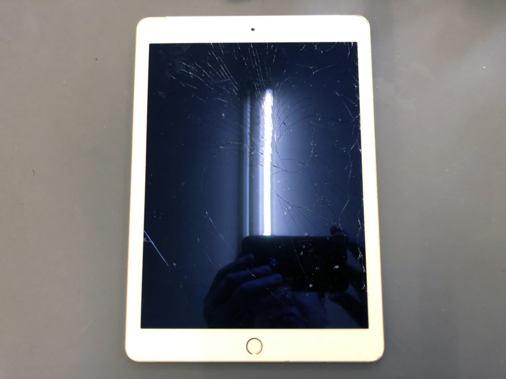 iPad Air2液晶画面割れ
